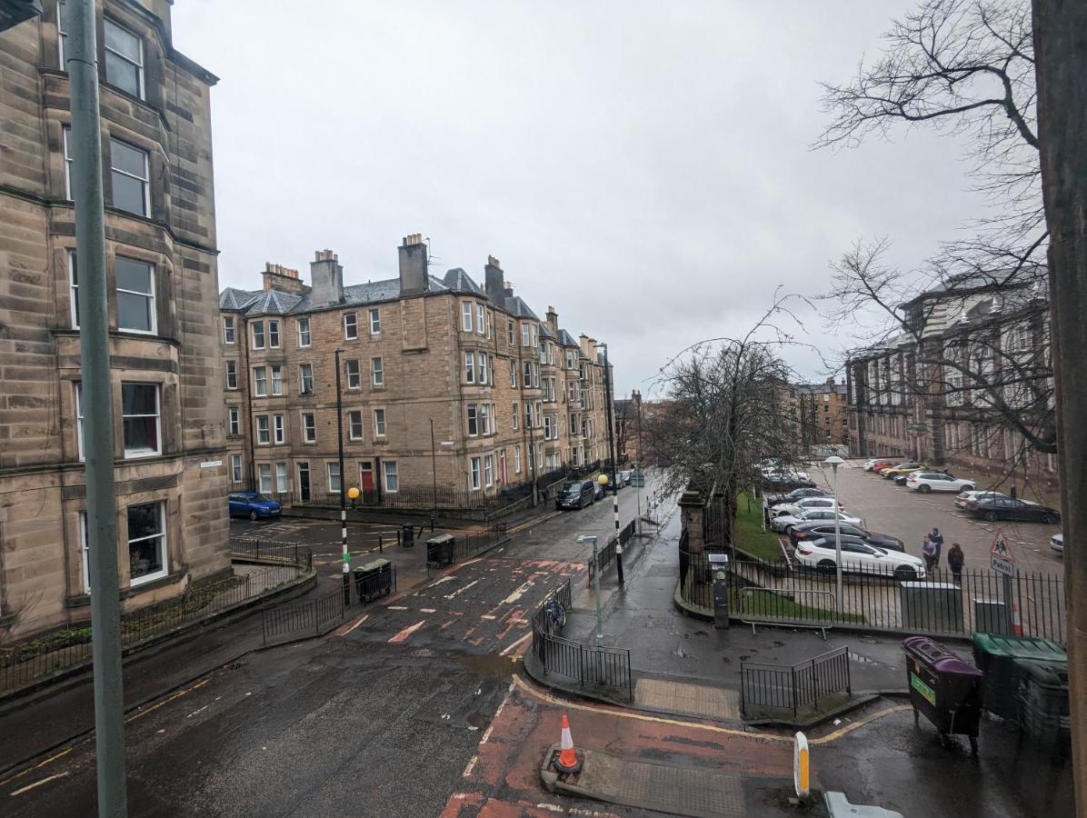 Huge Room In The City Edimburgo Exterior foto